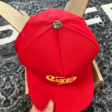 Lade das Bild in den Galerie-Viewer, Chrome Hearts CH Silver Button Hat Red/Yellow
