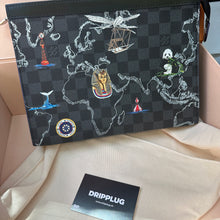 Lade das Bild in den Galerie-Viewer, Louis Vuitton Pochette Voyage Damier Graphite Map MM Grey/Black
