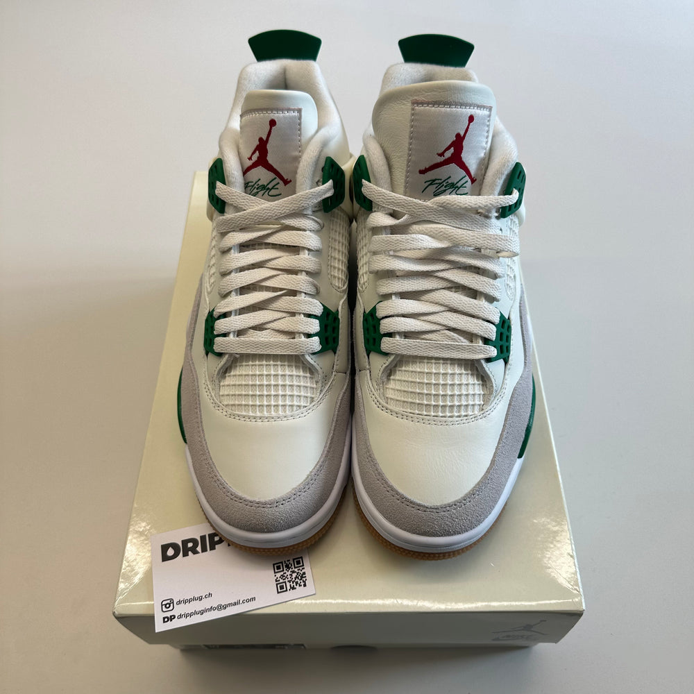 Air Jordan 4 SB Pine Green