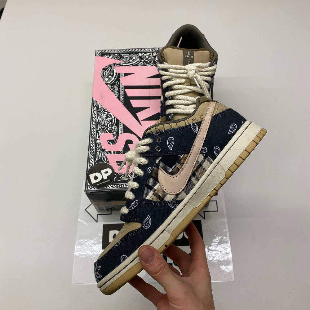 Nike SB Dunk Low Travis Scott (Special Box)