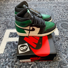 Lade das Bild in den Galerie-Viewer, Air Jordan 1 Retro High Pine Green (2018)
