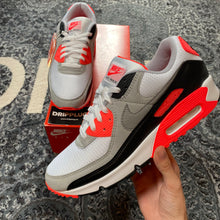 Load image into Gallery viewer, Nike Air Max 90 Infrared (2020)
