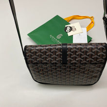 Lade das Bild in den Galerie-Viewer, Goyard Belvedere Messenger Bag mm in Black
