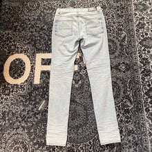 Load image into Gallery viewer, Amiri MX1 Jeans
