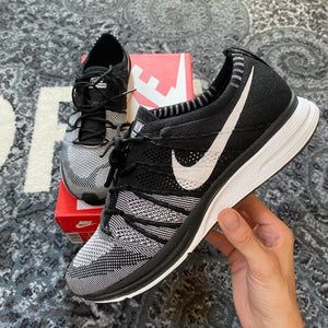 Nike Flyknit Trainer Oreo