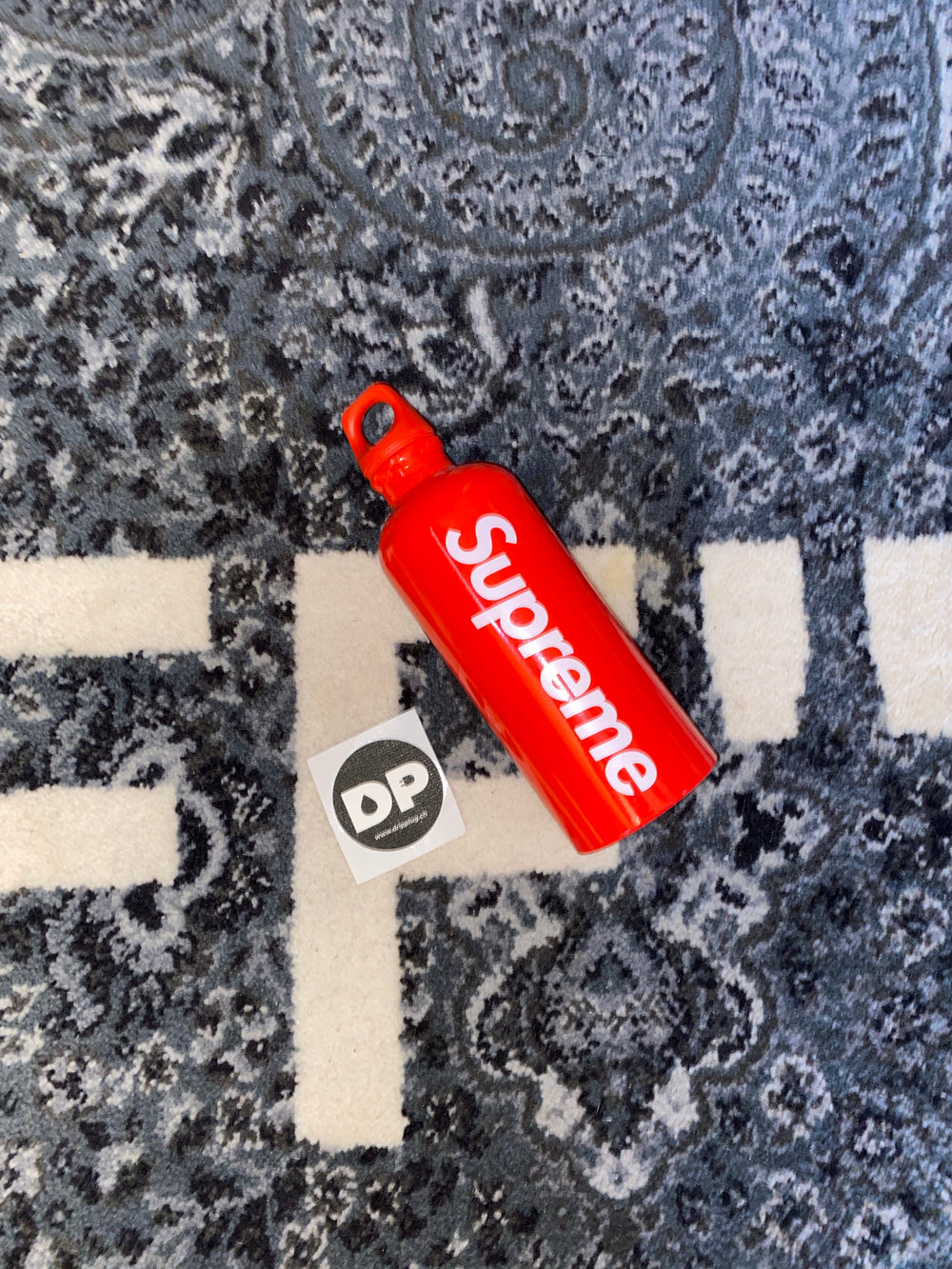 Bottiglia d'acqua suprema Sigg Traveller SS18