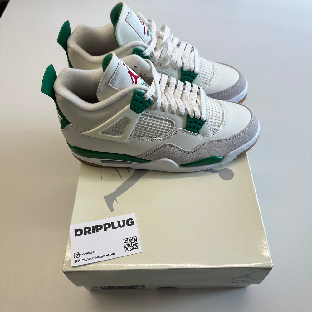 Air Jordan 4 SB Pine Green