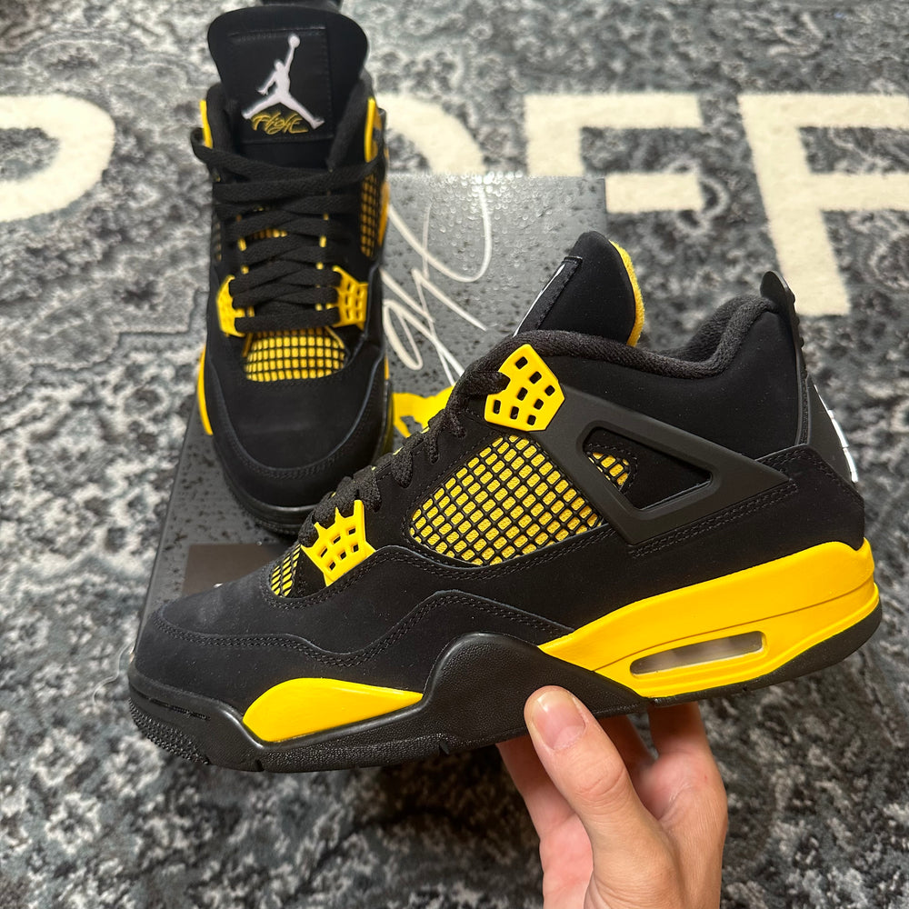 Air Jordan 4 Retro Thunder